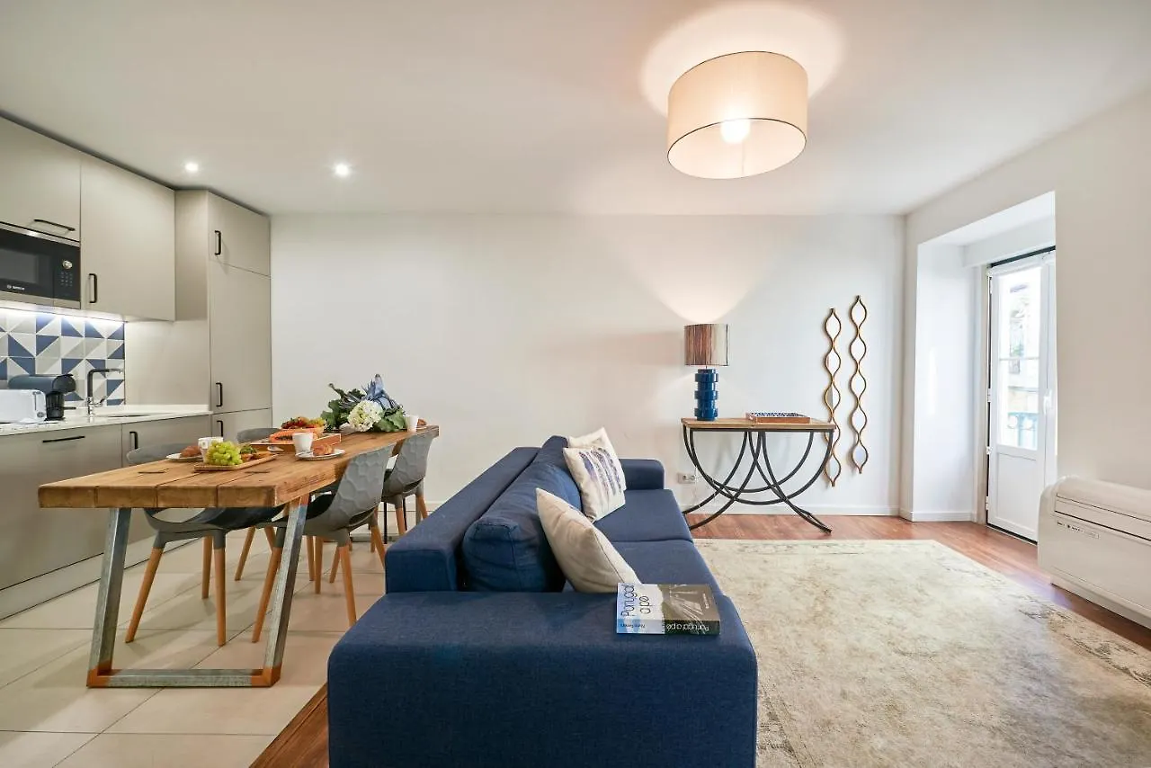 ליסבון Charming Apartment In Historic Center 0*,